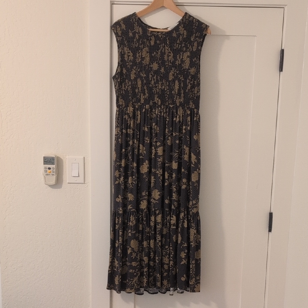 Treasure & Bond Floral Maxi Dress - Brown and Gold - Picture 2 of 8